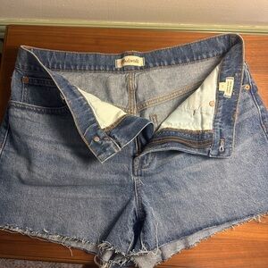 Madewell Women's Light Blue Jean Shorts
